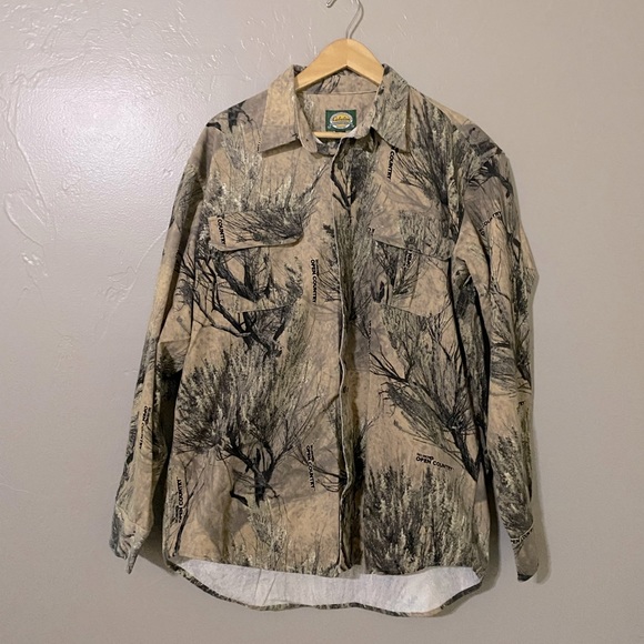 Cabela’s men’s camo button up - Picture 1 of 3
